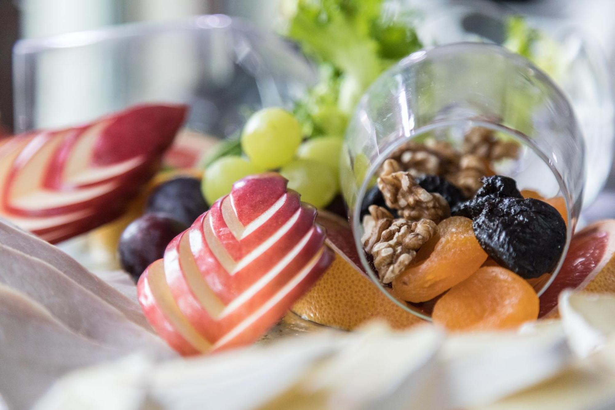 Holiday Beach Budapest Wellness Hotel With Sauna Park Bagian luar foto
